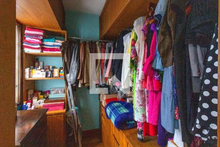 Casa à venda com 3 quartos, 250m² em Vila Rosalia, Guarulhos