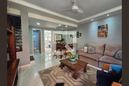 Sala de casa de condomínio à venda com 4 quartos, 174m² em Recreio dos Bandeirantes, Rio de Janeiro