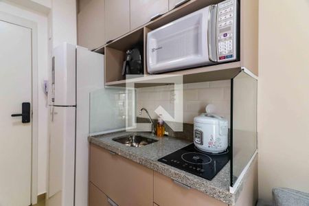 Sala/Cozinha de apartamento para alugar com 1 quarto, 27m² em Vila Butantã, São Paulo