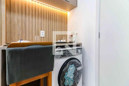 Sala/Cozinha de apartamento para alugar com 1 quarto, 27m² em Vila Butantã, São Paulo