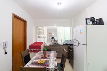 Sala/Cozinha de casa de condomínio à venda com 2 quartos, 51m² em Itaquera, São Paulo