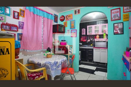 Sala/cozinha americana  de casa à venda com 3 quartos, 100m² em Coronel Aparicio Borges, Porto Alegre