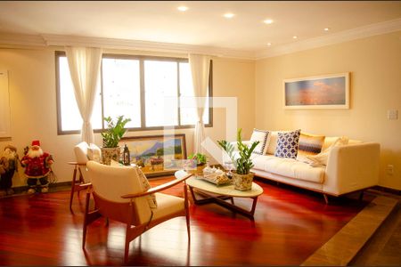 Apartamento para alugar com 4 quartos, 285m² em Setor Oeste, Goiânia