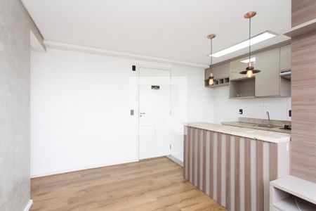 Sala de apartamento para alugar com 2 quartos, 45m² em Itaquera, São Paulo