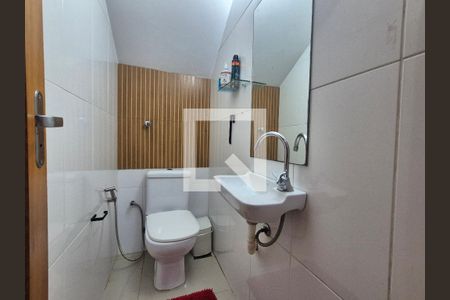 Lavabo  de casa de condomínio à venda com 4 quartos, 200m² em Jacarepaguá, Rio de Janeiro