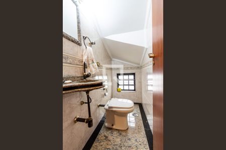 Lavabo de casa para alugar com 4 quartos, 157m² em Vila Romana, São Paulo