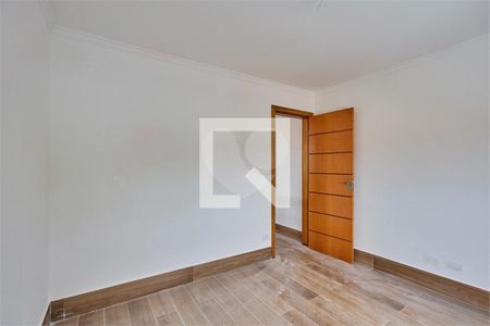 Casa à venda com 2 quartos, 112m² em Jardim Prudência, São Paulo