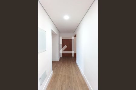 Corredor  de casa à venda com 3 quartos, 300m² em Jardim Ipaussurama, Campinas
