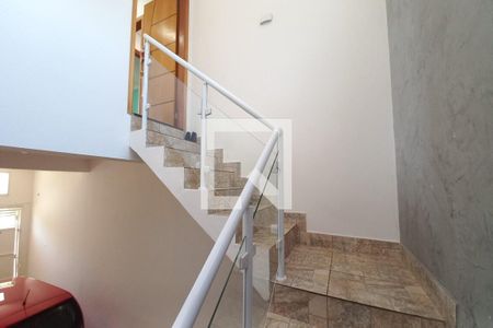 Escada  de casa à venda com 3 quartos, 300m² em Jardim Ipaussurama, Campinas