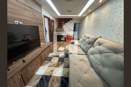 Casa à venda com 4 quartos, 275m² em Condomínio Maracanã, Santo André