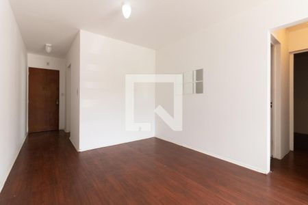 Sala de apartamento para alugar com 2 quartos, 62m² em Jardim Santa Emilia, São Paulo