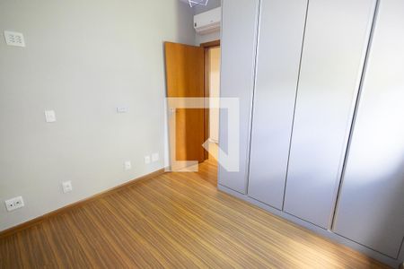 Quarto 1 de apartamento para alugar com 3 quartos, 110m² em Castelo, Belo Horizonte