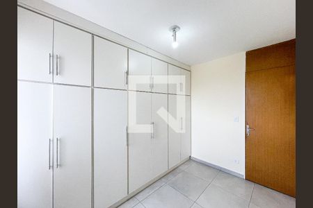 Quarto 1 de apartamento para alugar com 2 quartos, 58m² em Alto de Pinheiros, São Paulo