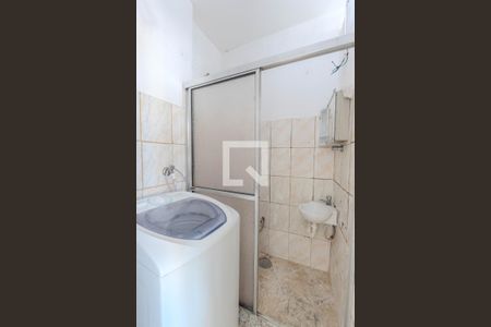 Banheiro Social de kitnet/studio para alugar com 1 quarto, 26m² em Bela Vista, São Paulo