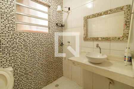 Banheiro de casa para alugar com 2 quartos, 100m² em Jardim Brasil (zona Norte), São Paulo