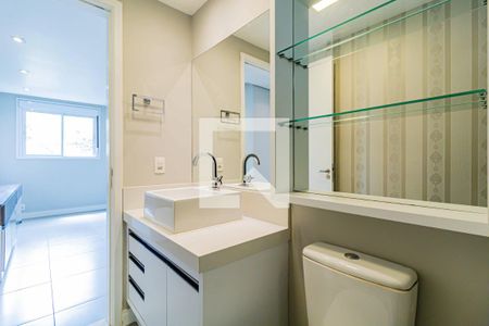 Banheiro social de apartamento à venda com 2 quartos, 72m² em Vila Polopoli, São Paulo