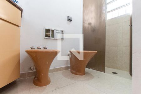 Banheiro da Suíte de casa para alugar com 3 quartos, 100m² em Jardim Brasil (zona Norte), São Paulo