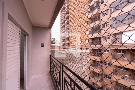 Varanda de casa para alugar com 1 quarto, 66m² em Jardim Tupanci, Barueri