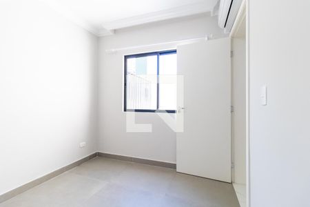 Quarto 1 de casa de condomínio para alugar com 3 quartos, 300m² em Santa Felicidade, Curitiba