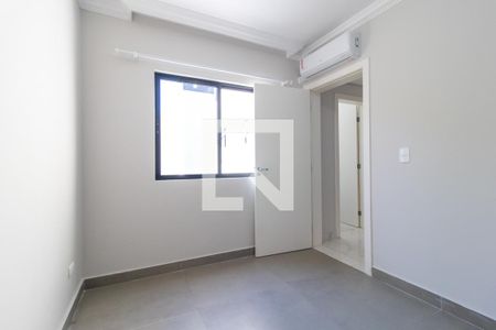 Quarto 1 de casa de condomínio para alugar com 3 quartos, 300m² em Santa Felicidade, Curitiba