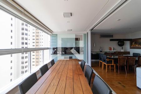 Varanda de apartamento à venda com 2 quartos, 234m² em Alto da Lapa, São Paulo