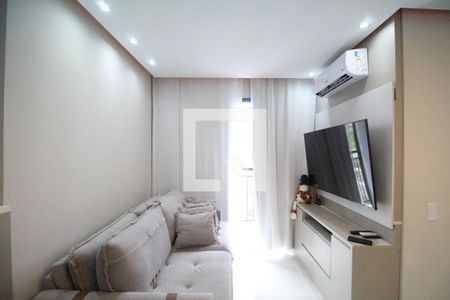 Sala de apartamento para alugar com 2 quartos, 43m² em Curicica, Rio de Janeiro