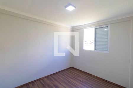 Quarto 01 de apartamento à venda com 2 quartos, 50m² em Parque Residencial Vila União, Campinas