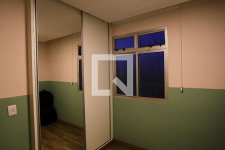 Quarto 2 de apartamento para alugar com 3 quartos, 100m² em Sagrada Família, Belo Horizonte