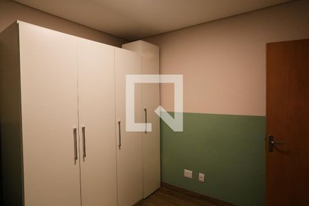 Quarto 2 de apartamento para alugar com 3 quartos, 100m² em Sagrada Família, Belo Horizonte