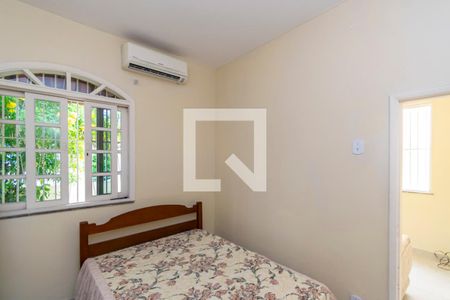 Quarto 1 de casa à venda com 3 quartos, 240m² em Vila Kosmos, Rio de Janeiro
