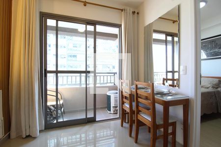 Sala/Cozinha de kitnet/studio para alugar com 1 quarto, 24m² em Vila Nova Conceição, São Paulo