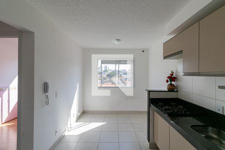 Sala/Cozinha/Área de Serviço  de apartamento à venda com 2 quartos, 32m² em Itaquera, São Paulo