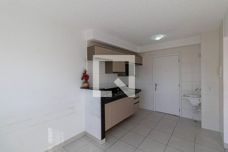 Sala/Cozinha/Área de Serviço  de apartamento à venda com 2 quartos, 32m² em Itaquera, São Paulo