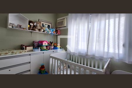 Quarto  de apartamento para alugar com 2 quartos, 74m² em Itacorubi, Florianópolis