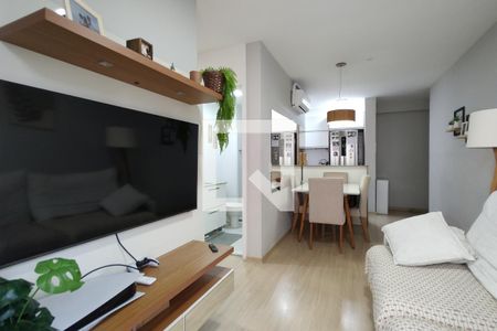 Sala de apartamento à venda com 3 quartos, 64m² em Pechincha, Rio de Janeiro