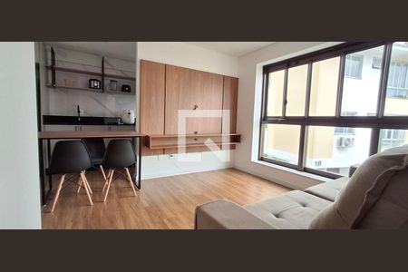 Sala de apartamento para alugar com 1 quarto, 60m² em Saco dos Limões, Florianópolis