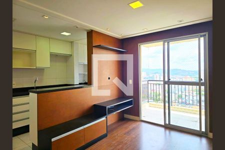 Sala  de apartamento para alugar com 2 quartos, 65m² em Picanço, Guarulhos