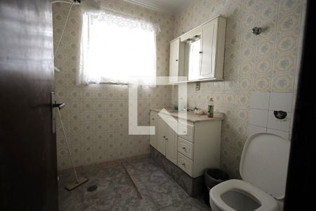 Banheiro 01 de casa à venda com 3 quartos, 348m² em Campestre, Santo André