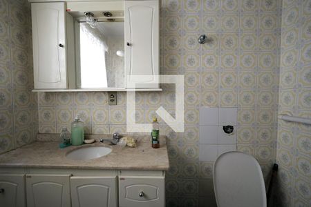 Banheiro 01 de casa à venda com 3 quartos, 348m² em Campestre, Santo André