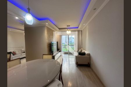 Sala de apartamento para alugar com 3 quartos, 68m² em Jardim Tupanci, Barueri