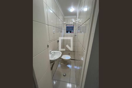 Banheiro de casa para alugar com 3 quartos, 220m² em São Lucas, São Paulo