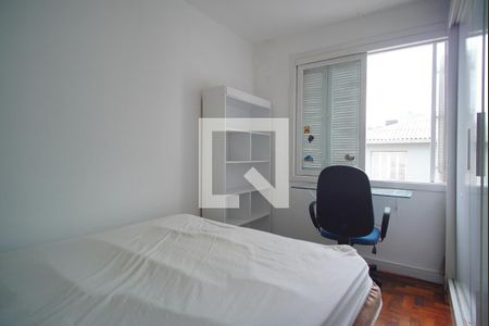 Quarto 1 de apartamento para alugar com 2 quartos, 65m² em São João, Porto Alegre