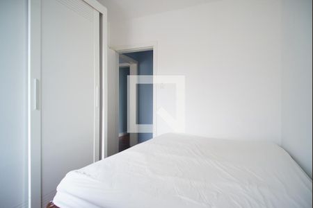 Quarto 1 de apartamento para alugar com 2 quartos, 65m² em São João, Porto Alegre