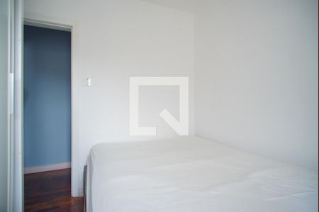 Quarto 1 de apartamento para alugar com 2 quartos, 65m² em São João, Porto Alegre