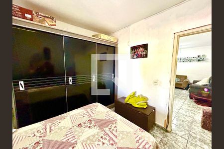 Quarto 1 de casa à venda com 2 quartos, 130m² em Jardim Santa Barbara, Guarulhos