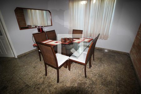 Sala de Jantar de casa para alugar com 3 quartos, 360m² em Jardim Santa Rosália, Sorocaba