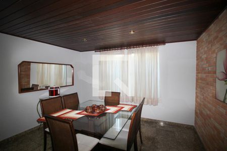 Sala de Jantar de casa para alugar com 3 quartos, 360m² em Jardim Santa Rosália, Sorocaba