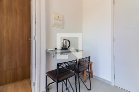 Sala e Cozinha de apartamento para alugar com 1 quarto, 25m² em Vila Butantã, São Paulo