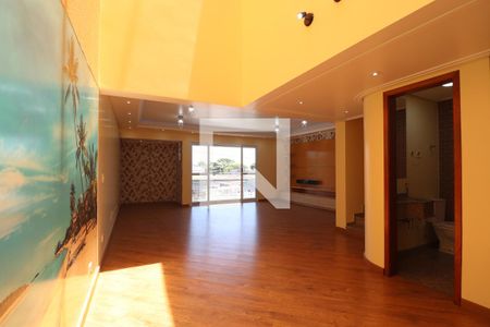 Sala de casa à venda com 3 quartos, 263m² em Pinheirinho, Santo André