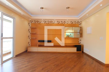 Sala de casa à venda com 3 quartos, 263m² em Pinheirinho, Santo André